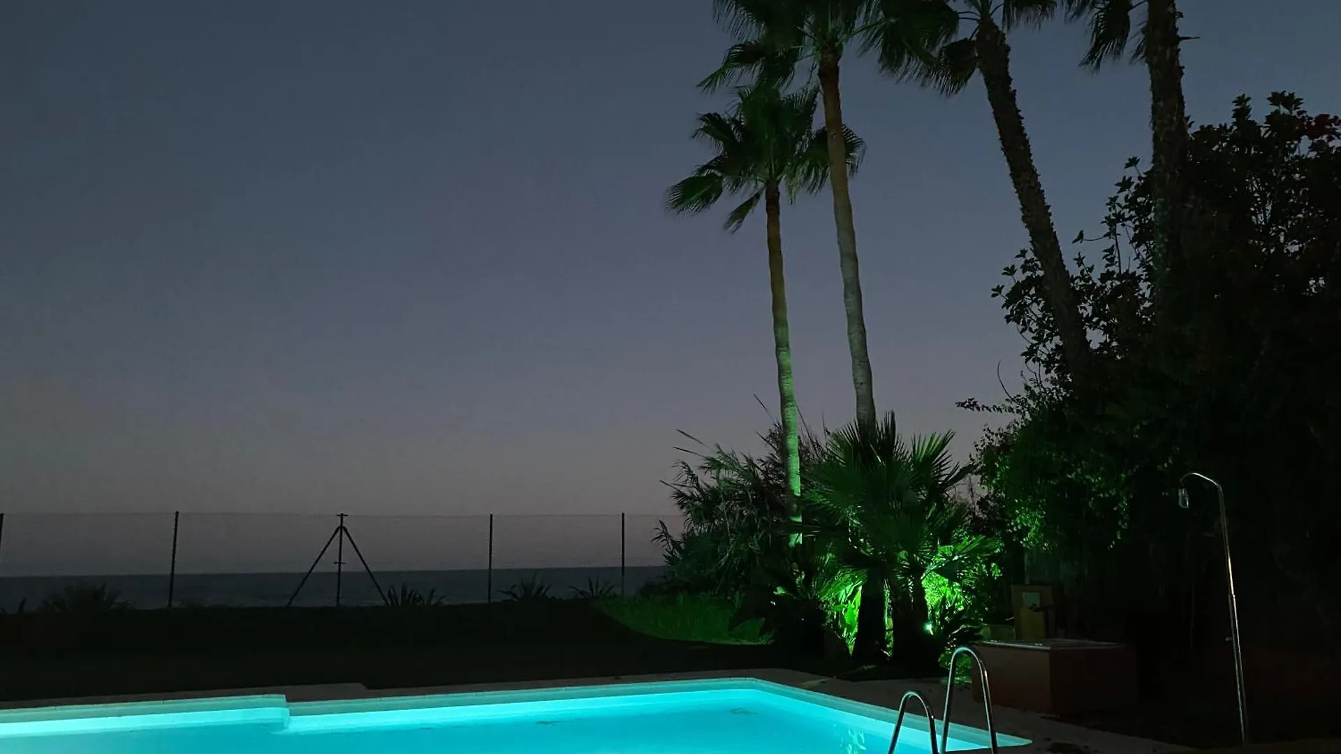 Apartamento Estudio Playa Beach マラガ アパート